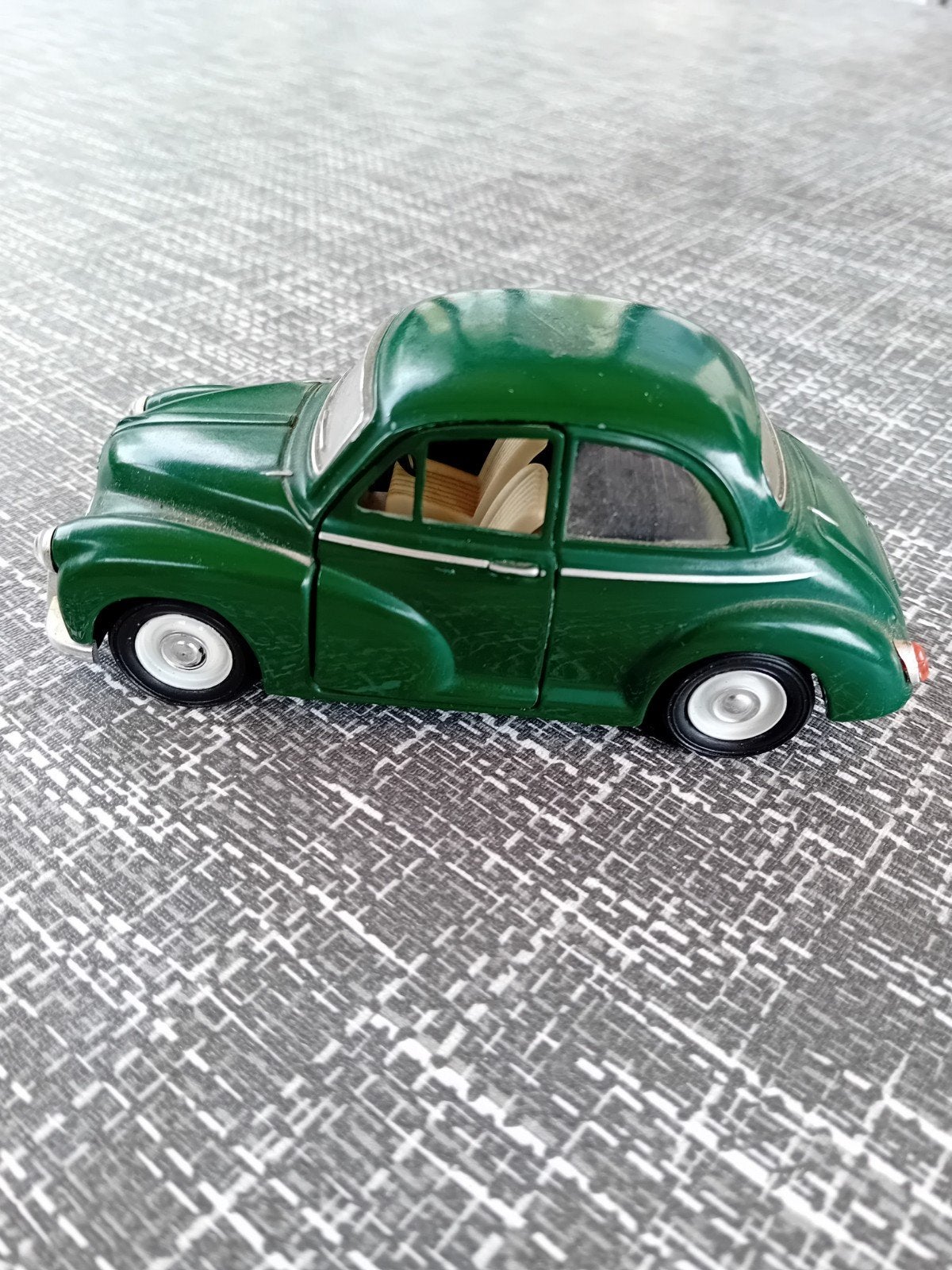 Morris Minor 1000 modelauto groen - Saico, Ophalen of Verzenden