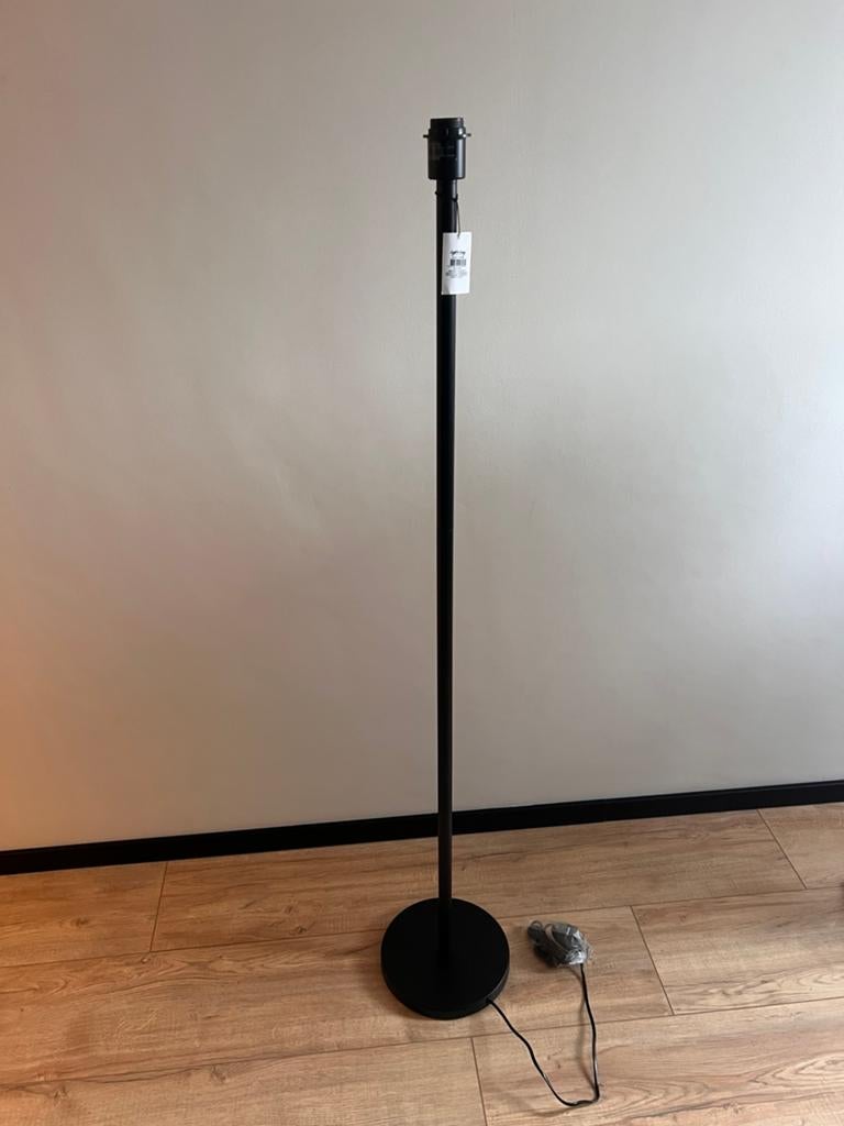 2 x light & Living vloerlamp nieuw!, Ophalen of Verzenden, Nieuw, Metaal, 150 tot 200 cm