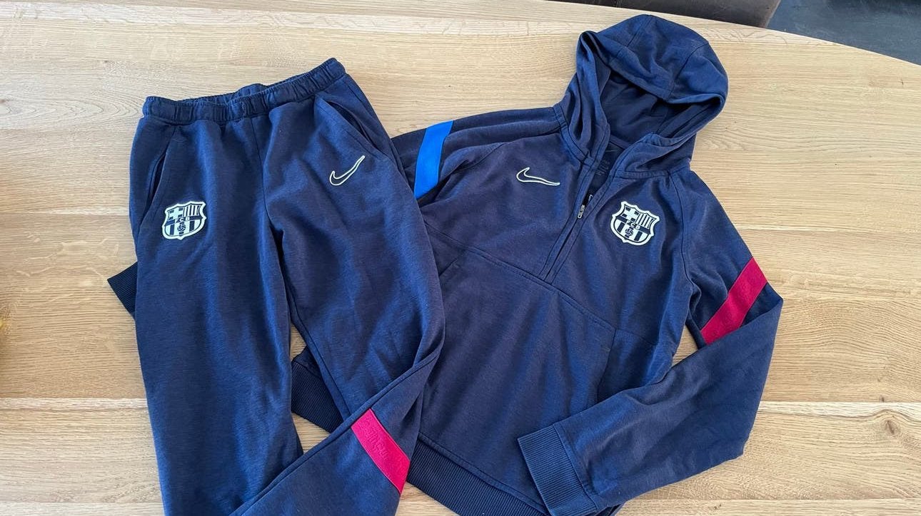 Nike FC Barcelona trainingspak maat M (137-147 cm), Ophalen of Verzenden, Zo goed als nieuw, Voetbal, Maat 48/50 (M)