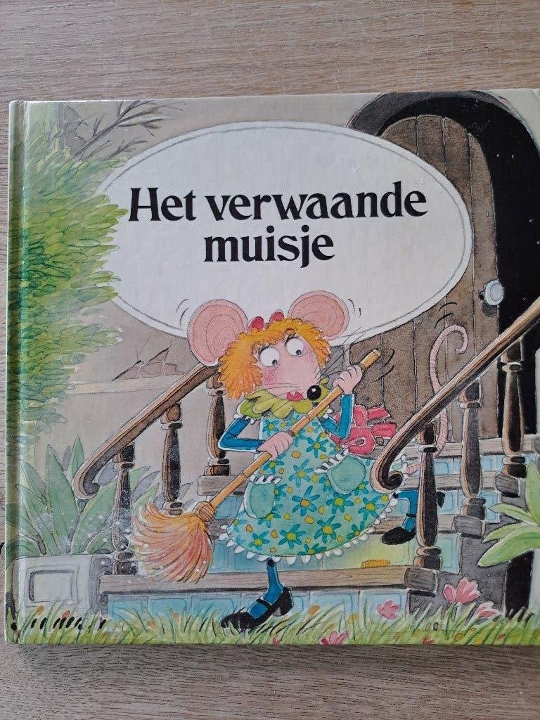 HET VERWAANDE MUISJE. OUDE SPROOKJES OPNIEUW VERTELD., Boeken, Ophalen of Verzenden, Gelezen, Jennie Staring