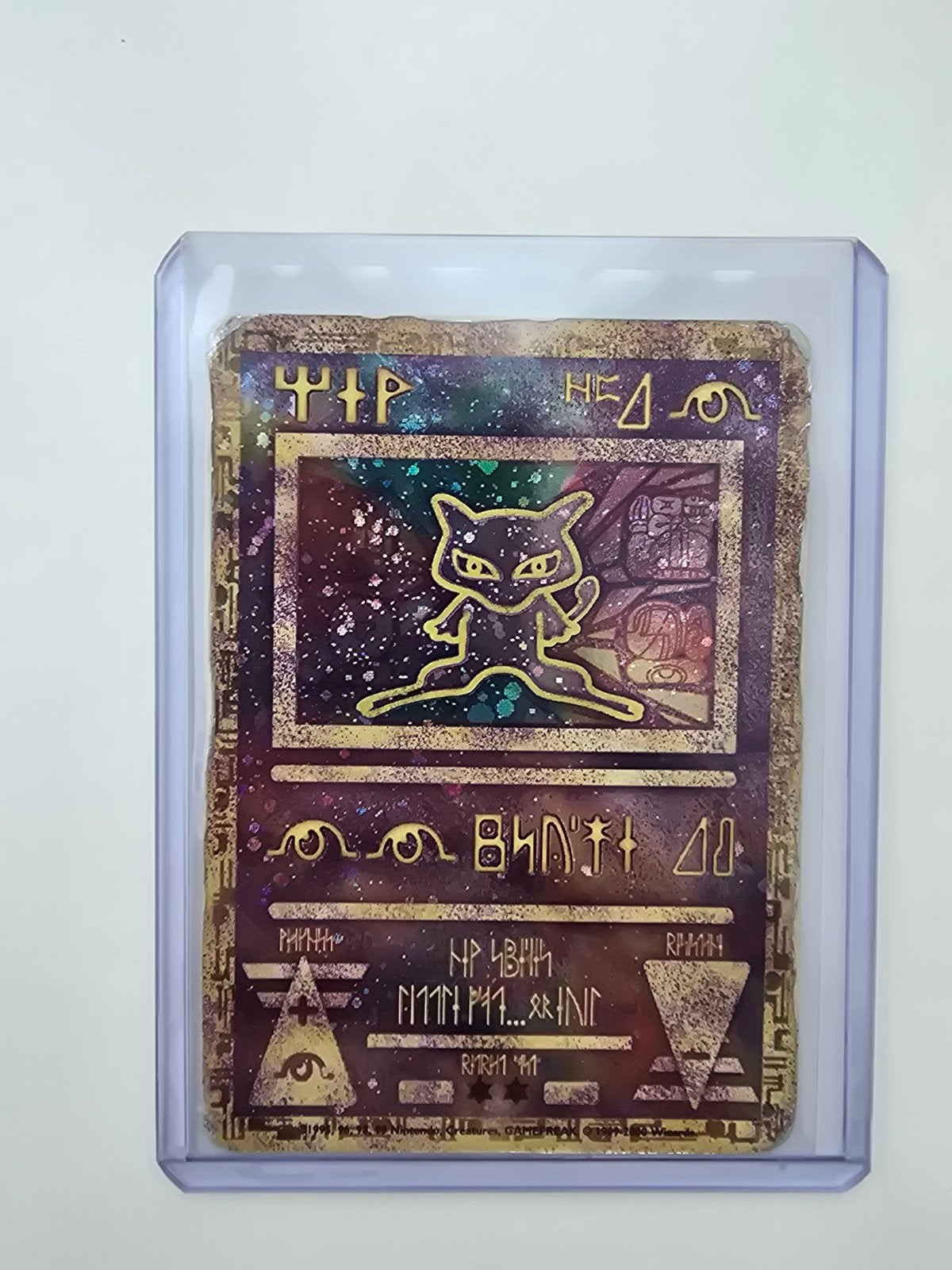 Mewtwo Pokemon Kaart - Zeldzaam en Uniek, Hobby en Vrije tijd, Ophalen of Verzenden, Zo goed als nieuw, Losse kaart, Foil