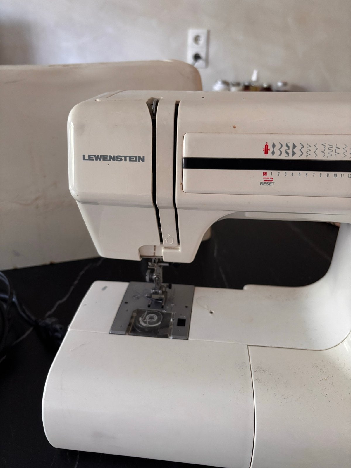 Lewenstein Jubile Electronic ML3023E Naaimachine, Hobby en Vrije tijd, Naaimachines en Toebehoren, Ophalen of Verzenden, Gebruikt