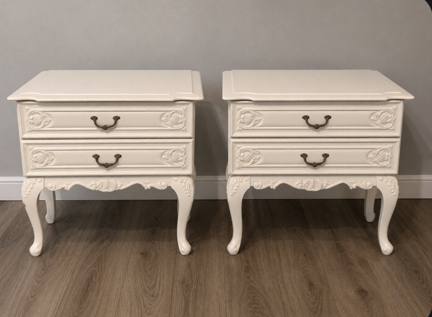 Barok Queen Anne styl nachtkastjes, Huis en Inrichting, Slaapkamer | Nachtkastjes, Ophalen, Gebruikt, Hout, Minder dan 45 cm