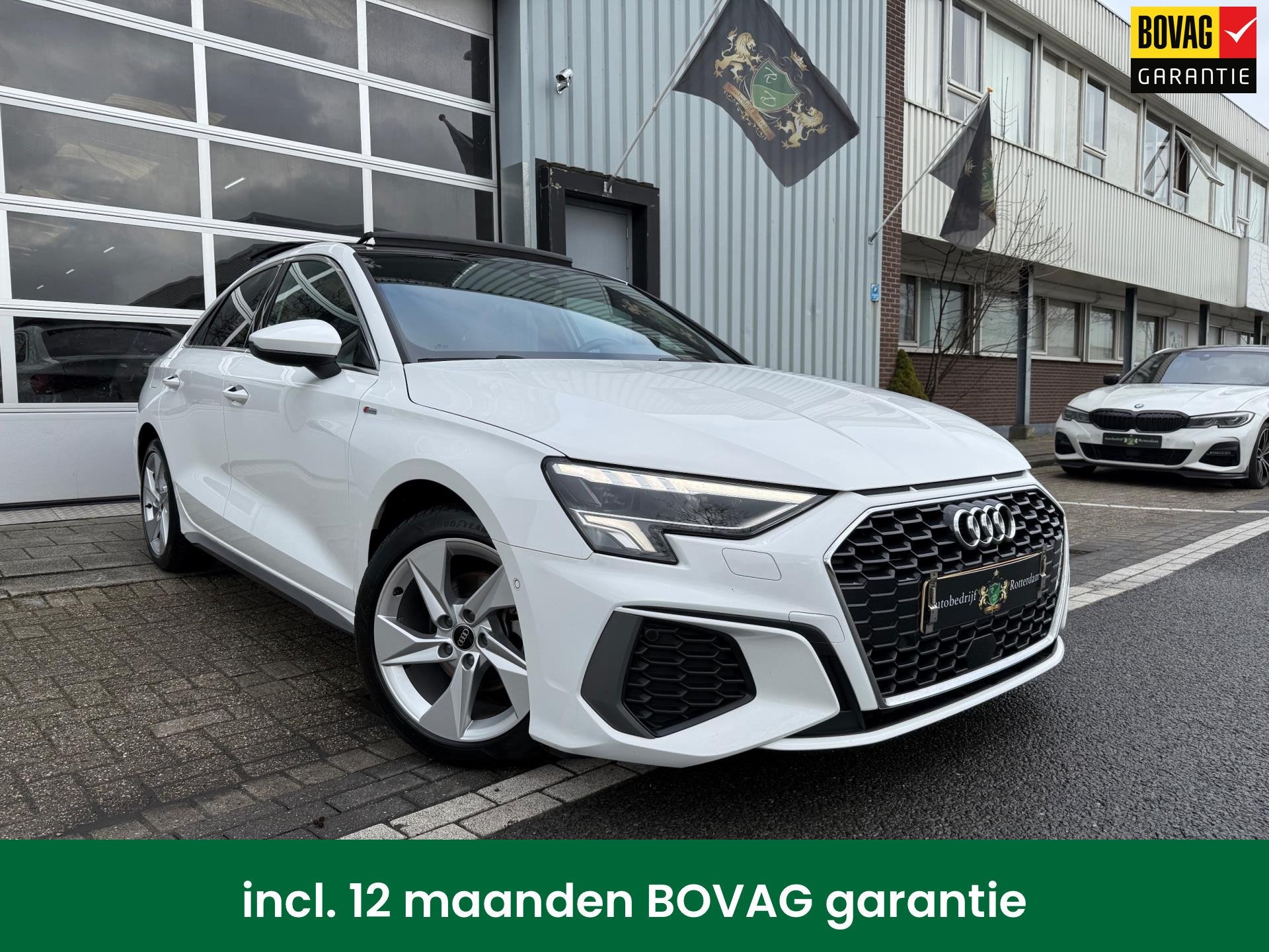 Audi A3 Limousine 35 TFSI S edition S18/LEER/NAV/MATRIX/PANO, 4 cilinders, Wit, Bedrijf, 690 kg