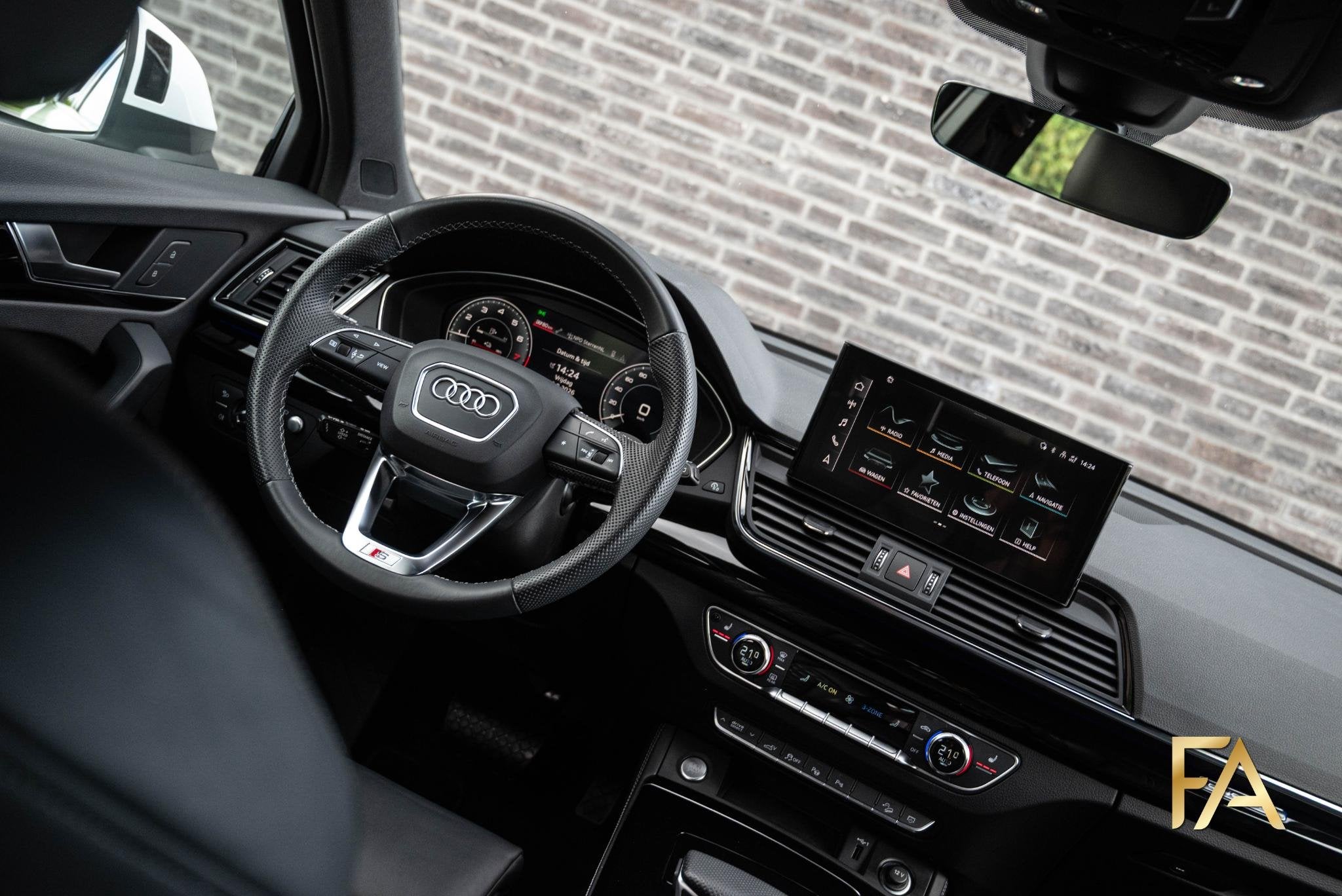 Audi Q5 Sportback 55 TFSI e S edition Competition Ruitleder|, Auto's, Dealer onderhouden, 14 kWh, Gebruikt, 4 cilinders