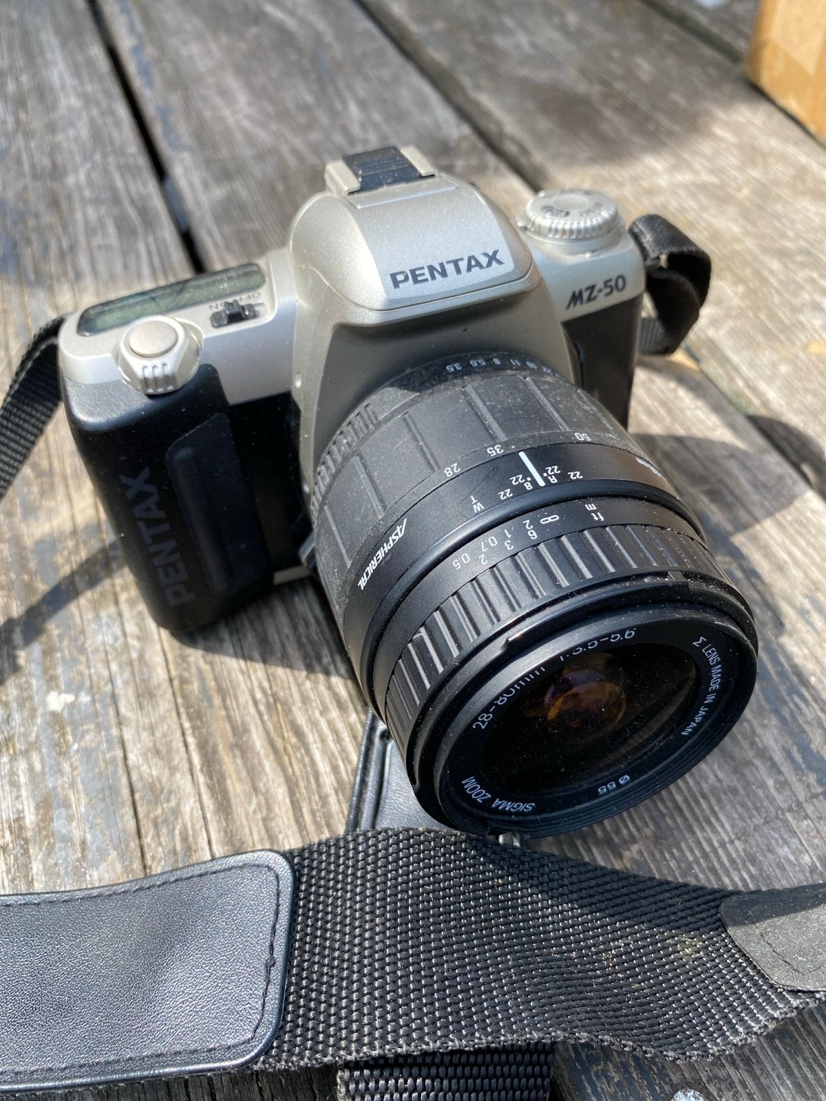 Pentax MZ-50 Spiegelreflexcamera met Sigma Zoomlens, Audio, Tv en Foto, Fotocamera's Analoog, Ophalen of Verzenden, Gebruikt, Spiegelreflex