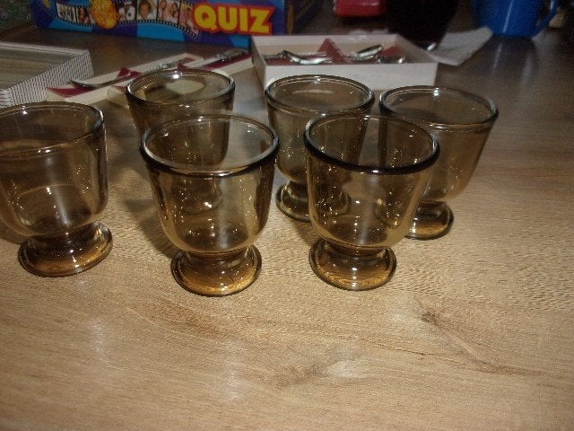 glazen eierdopjes, Huis en Inrichting, Keuken | Servies, Overige typen, Ophalen of Verzenden, Overige stijlen, Glas