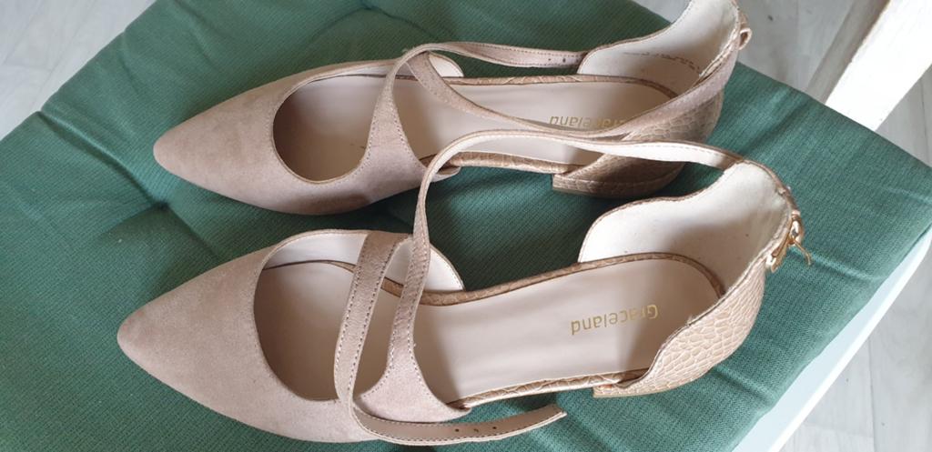 Nieuwe ballerina's maat 37 - met slangenprint, Kleding | Dames, Schoenen, Beige, Nieuw, Graceland, Ballerina's