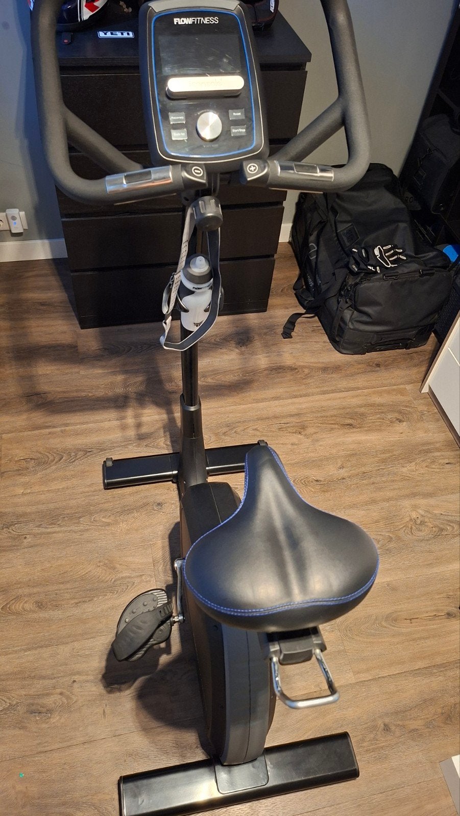 Flow Fitness Hometrainer Perform B2i, Ophalen, Zo goed als nieuw, Metaal, Benen