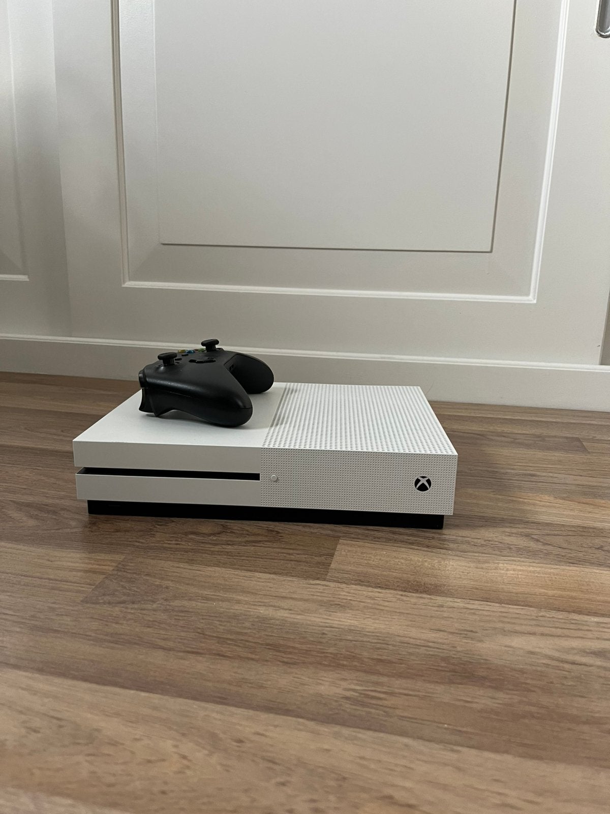 XBOX ONE inclusief Controller, kabels en games, Ophalen of Verzenden, Zo goed als nieuw, 500 GB, Met 1 controller