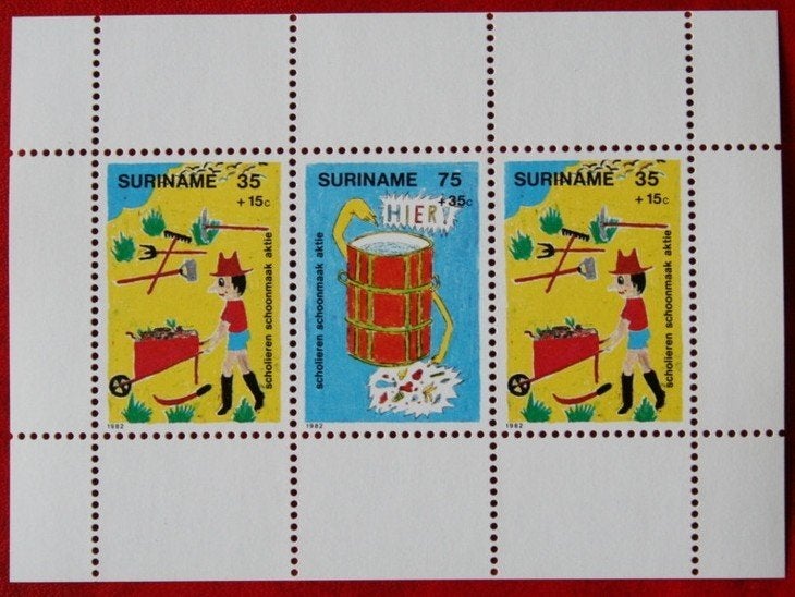 Suriname 1982 - nvph 317 - blok kinderzegels, Postzegels en Munten, Postzegels | Suriname, Ophalen of Verzenden, Postfris