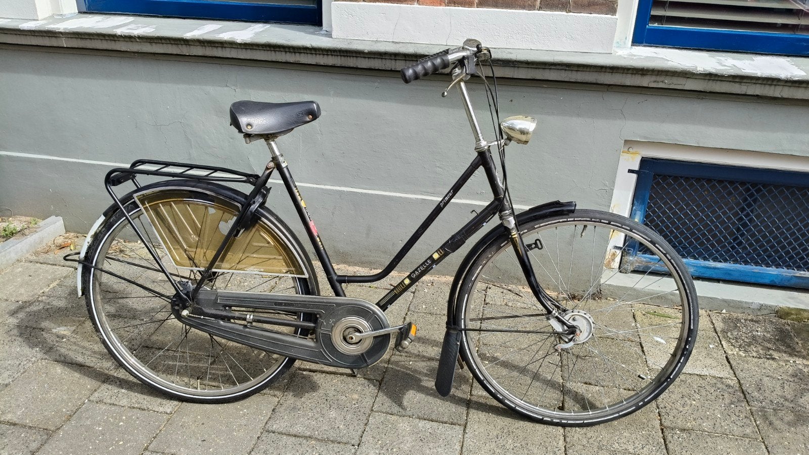 Gazelle fiets, Ophalen
