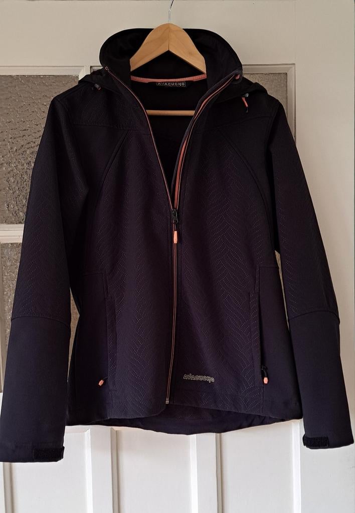 Zwarte softshell-jas Ayacucho | maat M, Kleding | Dames, Maat 38/40 (M), Zwart, Ophalen of Verzenden, Zo goed als nieuw