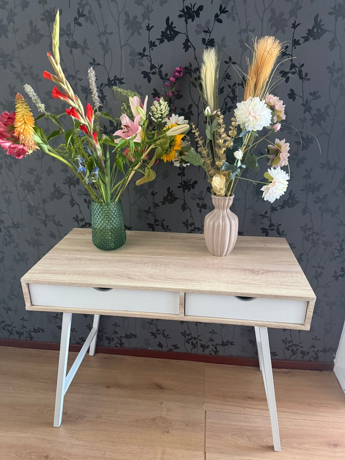 Lamp en tafel mogen weg voor een klein prijsje., Huis en Inrichting, Tafels | Sidetables, Ophalen, Gebruikt, 25 tot 50 cm, Rond