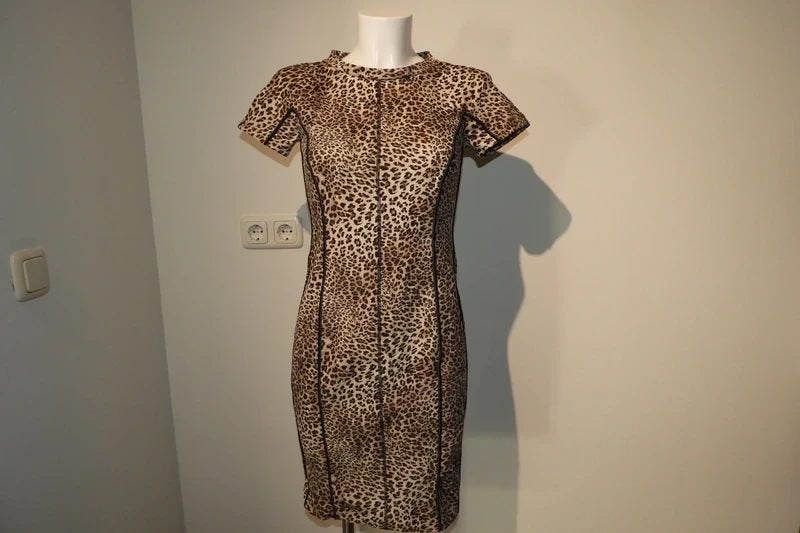 Marccain jaguar print jurk soort soft shell stof rits rug N2, Zo goed als nieuw, Knielengte, Maat 36 (S), Marccain
