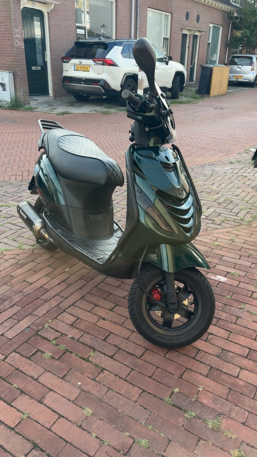 Piaggio Zip 50cc met Akrapovic uitlaat, Fietsen en Brommers, Ophalen, Gebruikt, Maximaal 45 km/u, Zip