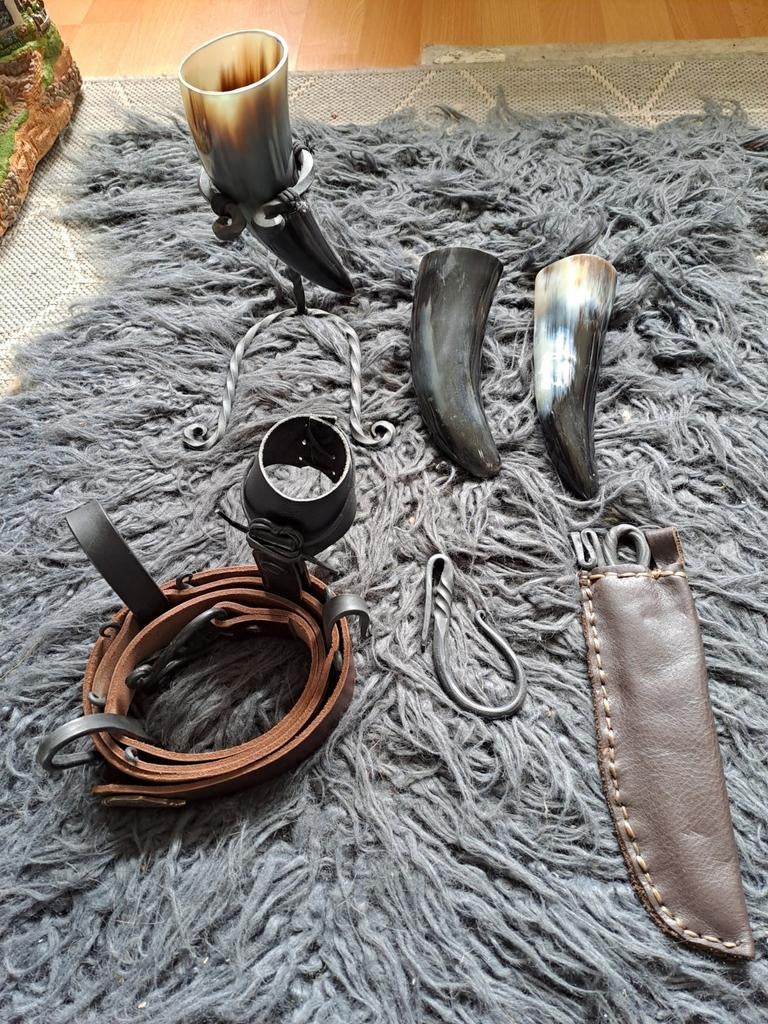 Viking riem, drinkhoorns. bestek, Ophalen of Verzenden