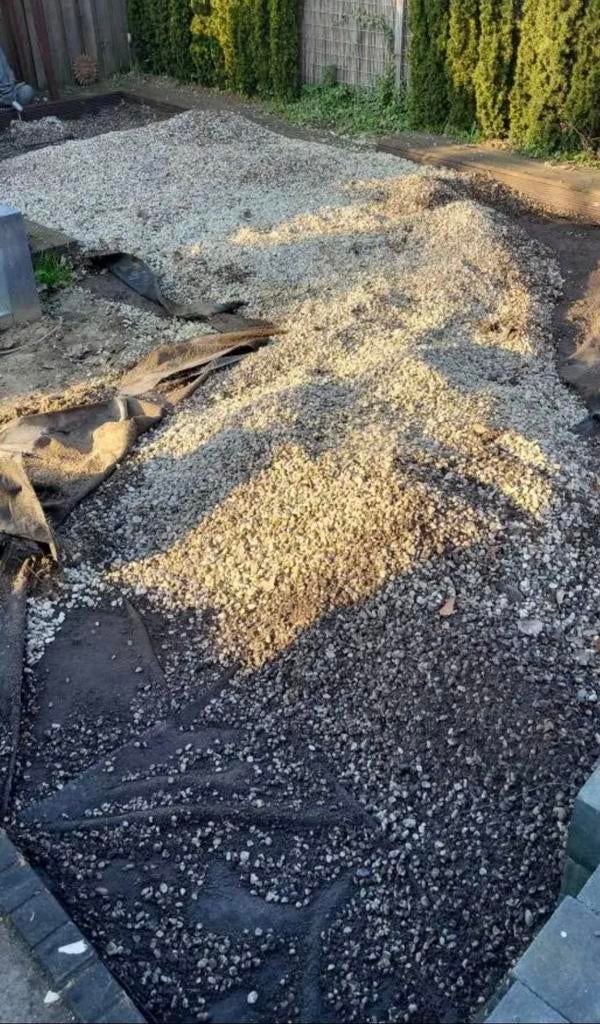 Gratis af te halen: Siergrind voor tuin of oprit, Tuin en Terras, Grind, Keien en Split, Ophalen, Gebruikt, Grijs, Grind