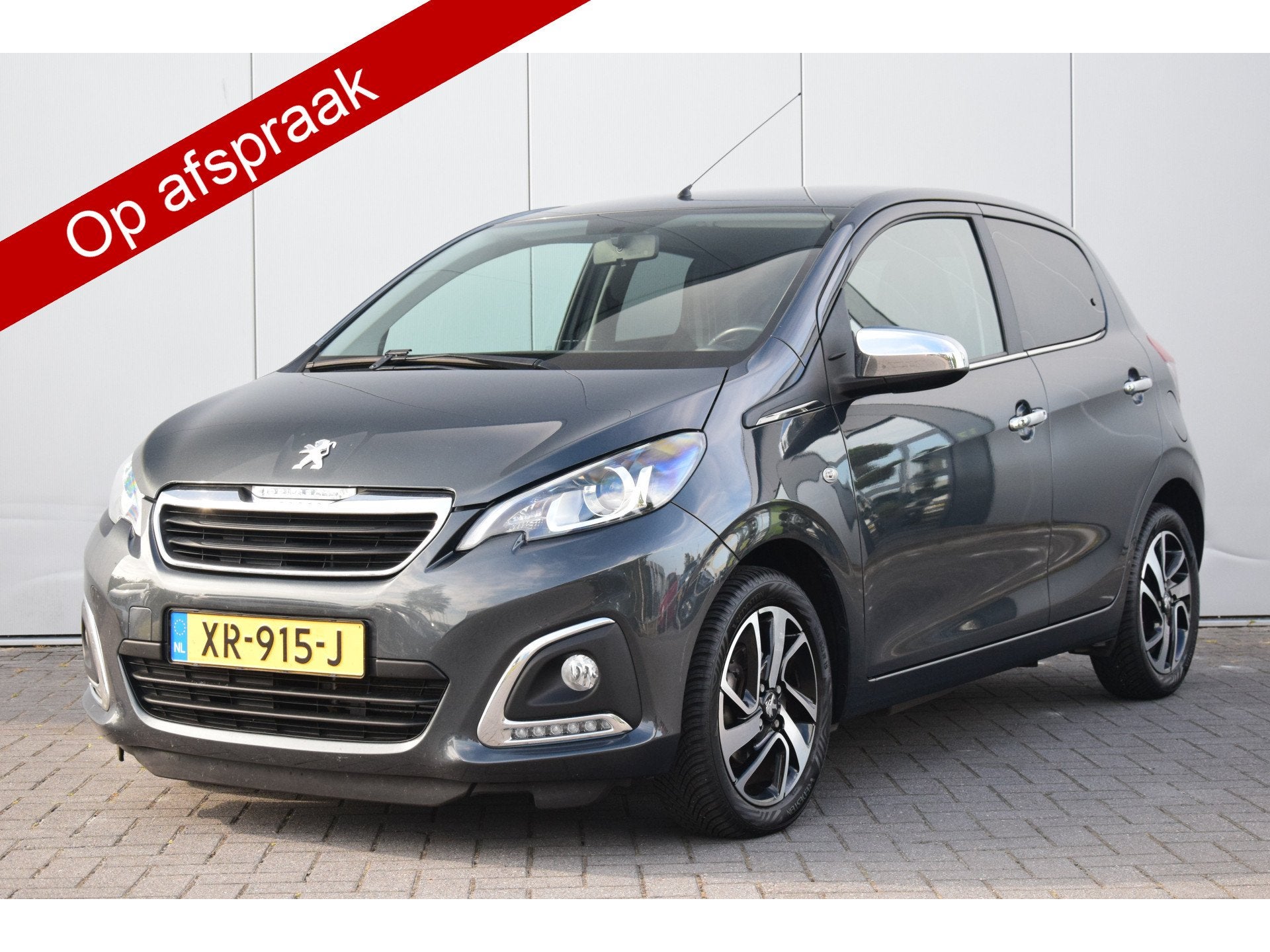 Peugeot 108 1.0 e-VTi Allure Camera/Carplay Ecc Priv/glass, Voorwielaandrijving, Stof, Gebruikt, Euro 6