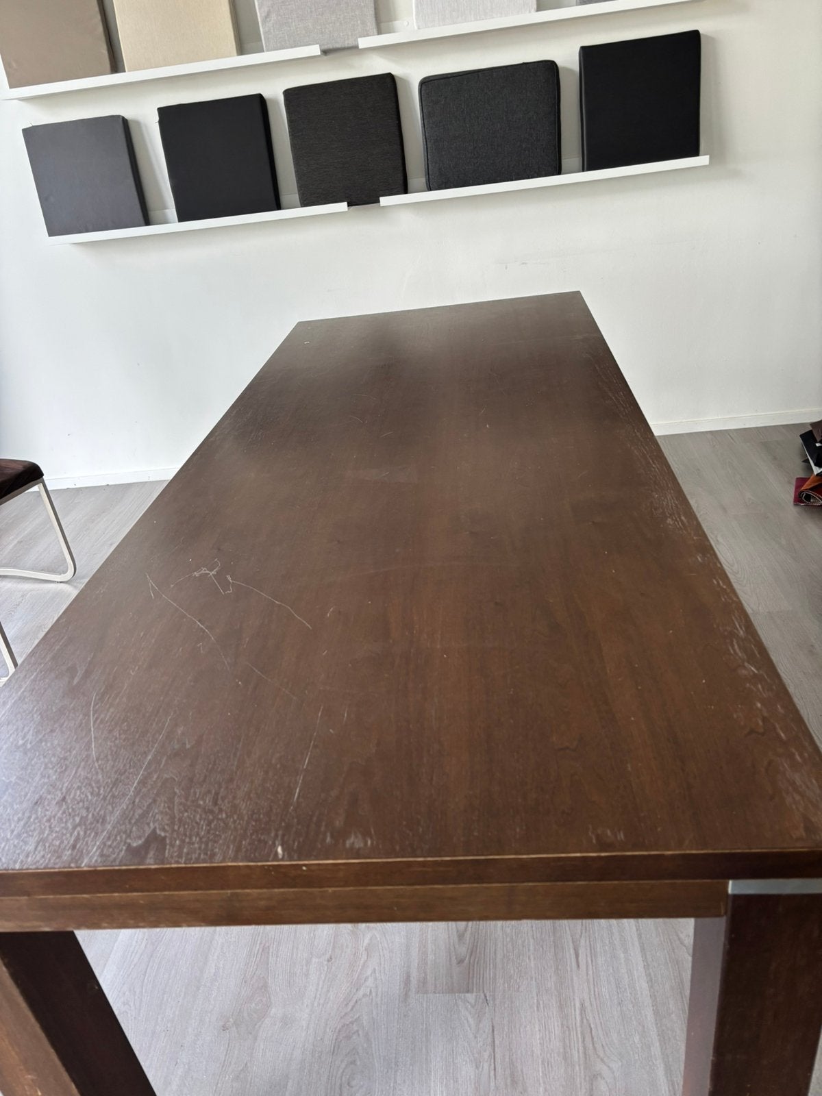 Stevige eettafel, Huis en Inrichting, Tafels | Eettafels, Ophalen, Gebruikt, 100 tot 150 cm, 200 cm of meer