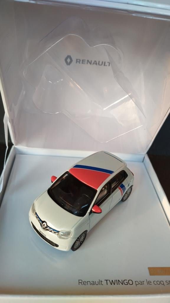 Renault Twingo Le Coq Sportif 1:43 Norev Pol, Rue de Cocherel Evreux France, Nieuw, Norev, Ophalen of Verzenden