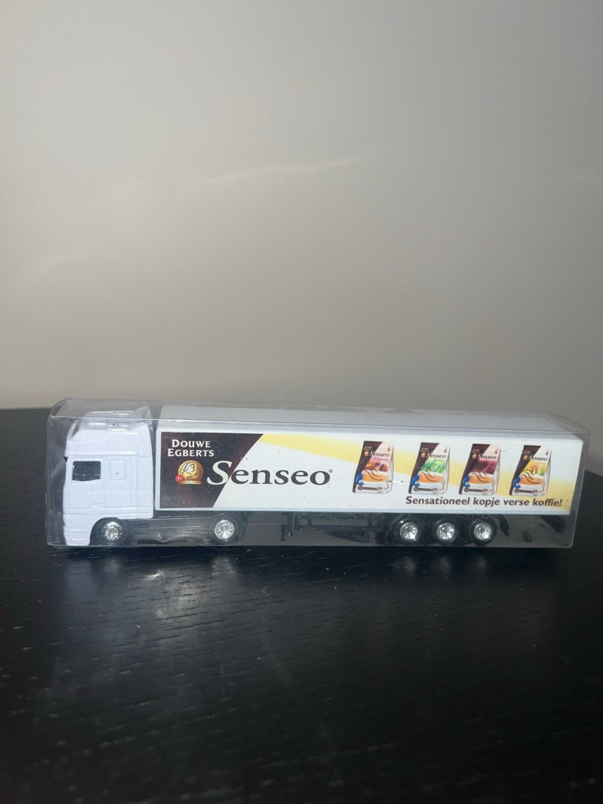 Douwe Egberts Senseo DAF Truck Model, Overige merken, 1:50 of kleiner, Nieuw, Ophalen of Verzenden