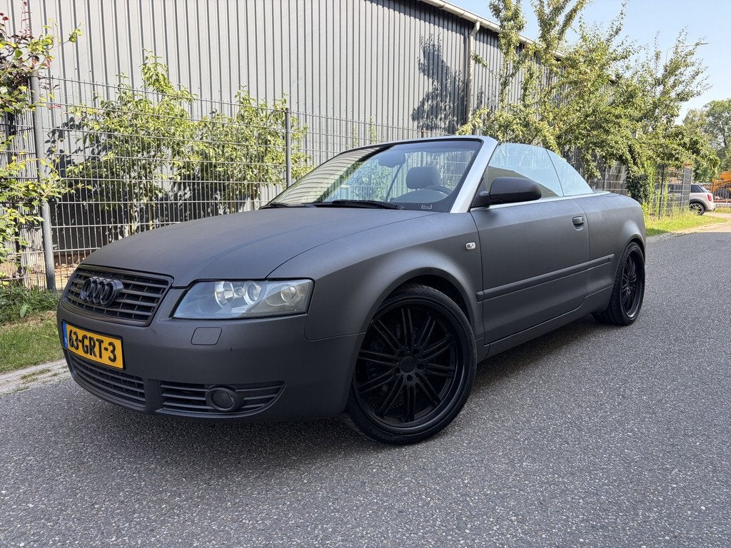 Audi A4 Cabriolet 2.4 V6 Pro Line / AUTOMAAT / MAT ZWART / N, Auto's, Audi, Parkeersensor, Gebruikt, Cabriolet, 4 stoelen