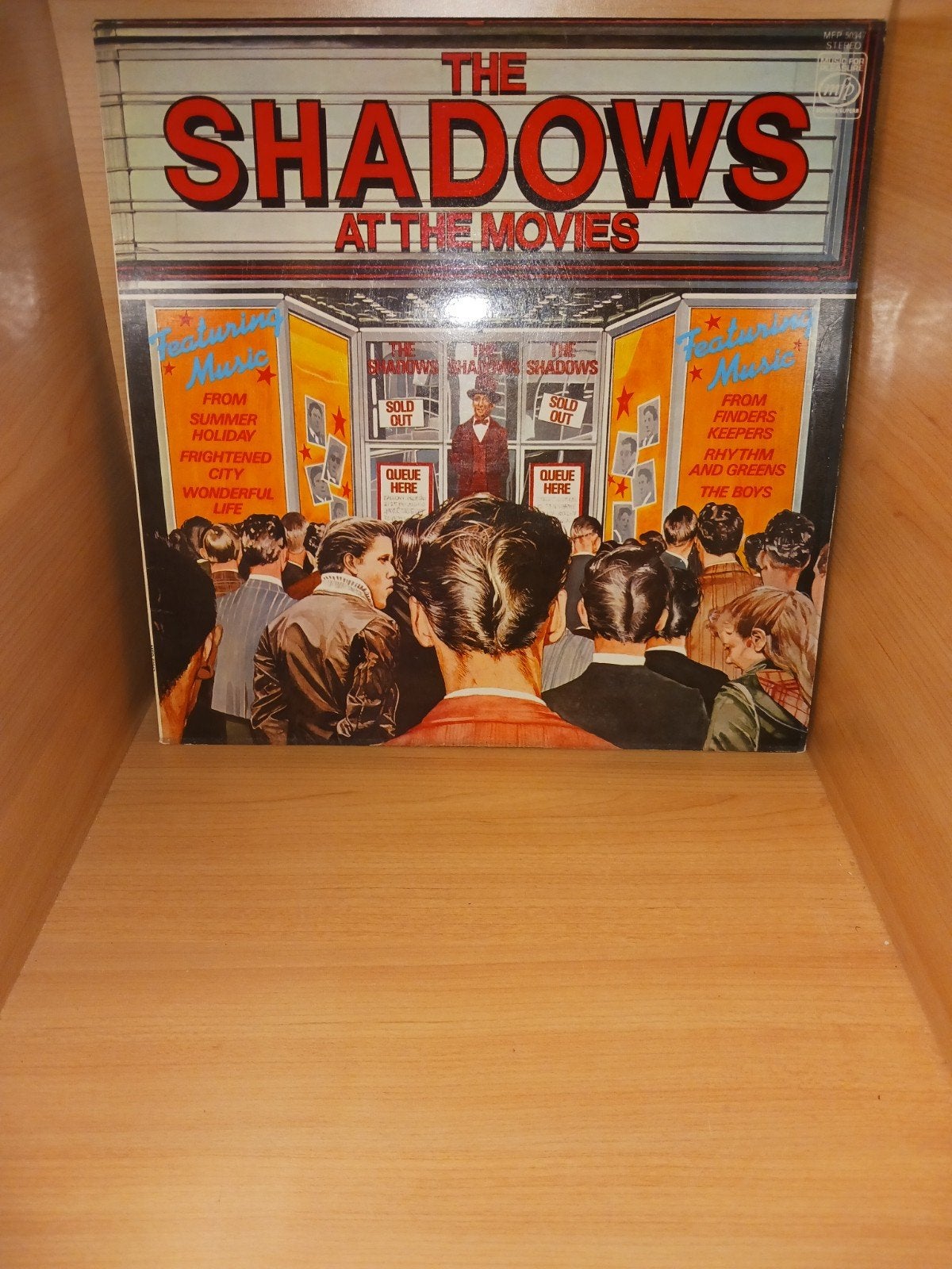 The Shadows - At The Movies LP (Vinyl), Cd's en Dvd's, Vinyl | Pop, Ophalen of Verzenden, 1970 - 1979, Gebruikt, 12 inch