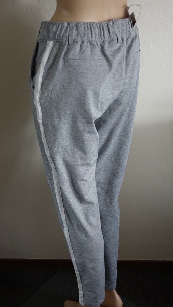nieuwe grijze broek, Kleding | Dames, Huispakken, Maat 38/40 (M), Verzenden, Nieuw, Esmara