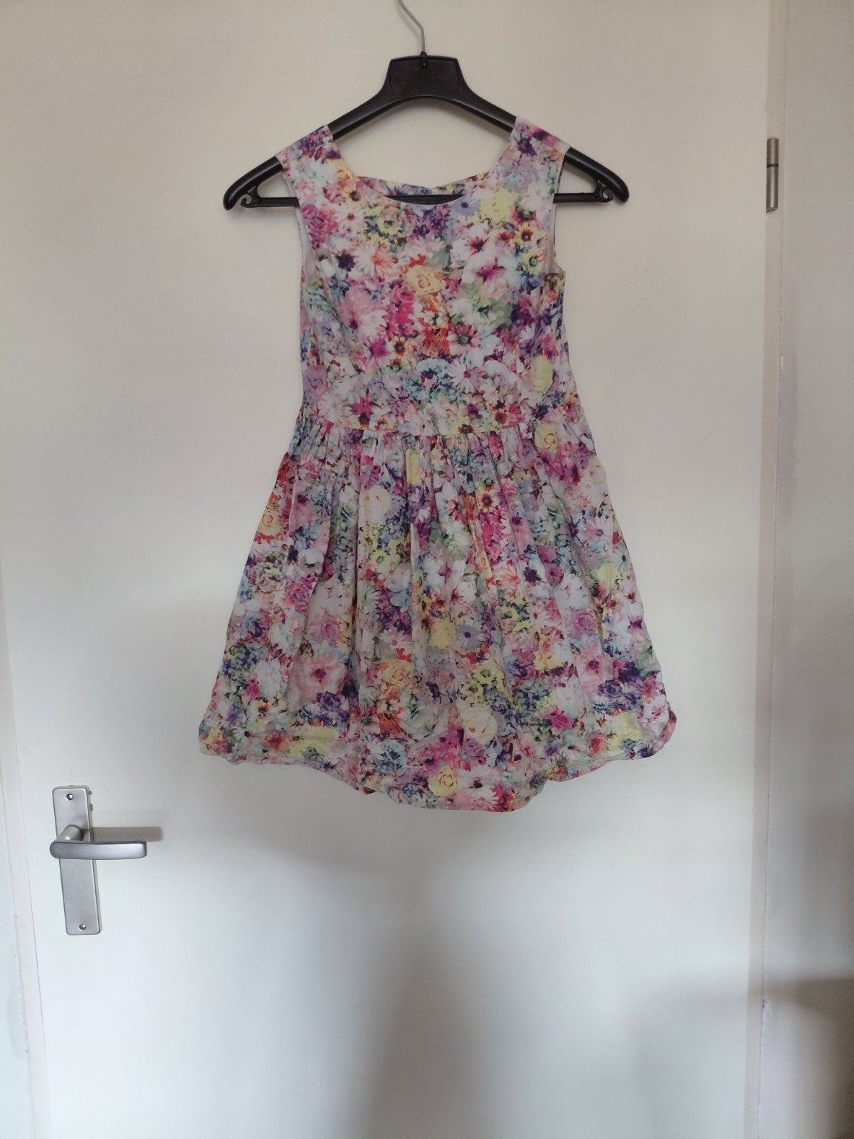 H&M Bloemenjurk Maat 140 (9-10 jaar), Kinderen en Baby's, Kinderkleding | Maat 140, Ophalen of Verzenden