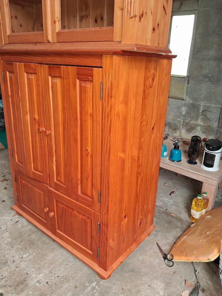 Kast met klapdeurtjes, Ophalen, Gebruikt, 120 tot 170 cm