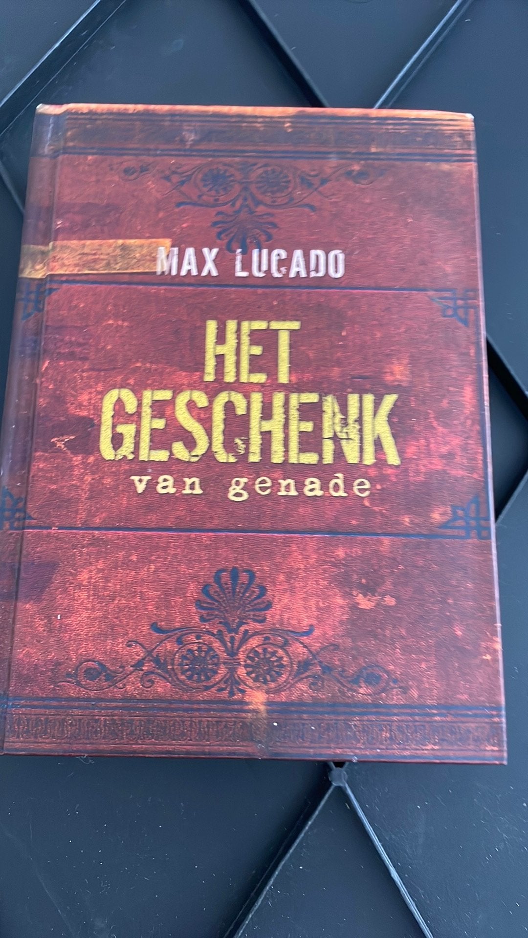 Max Lucado - Het geschenk van genade, Verzenden, Zo goed als nieuw, Max Lucado