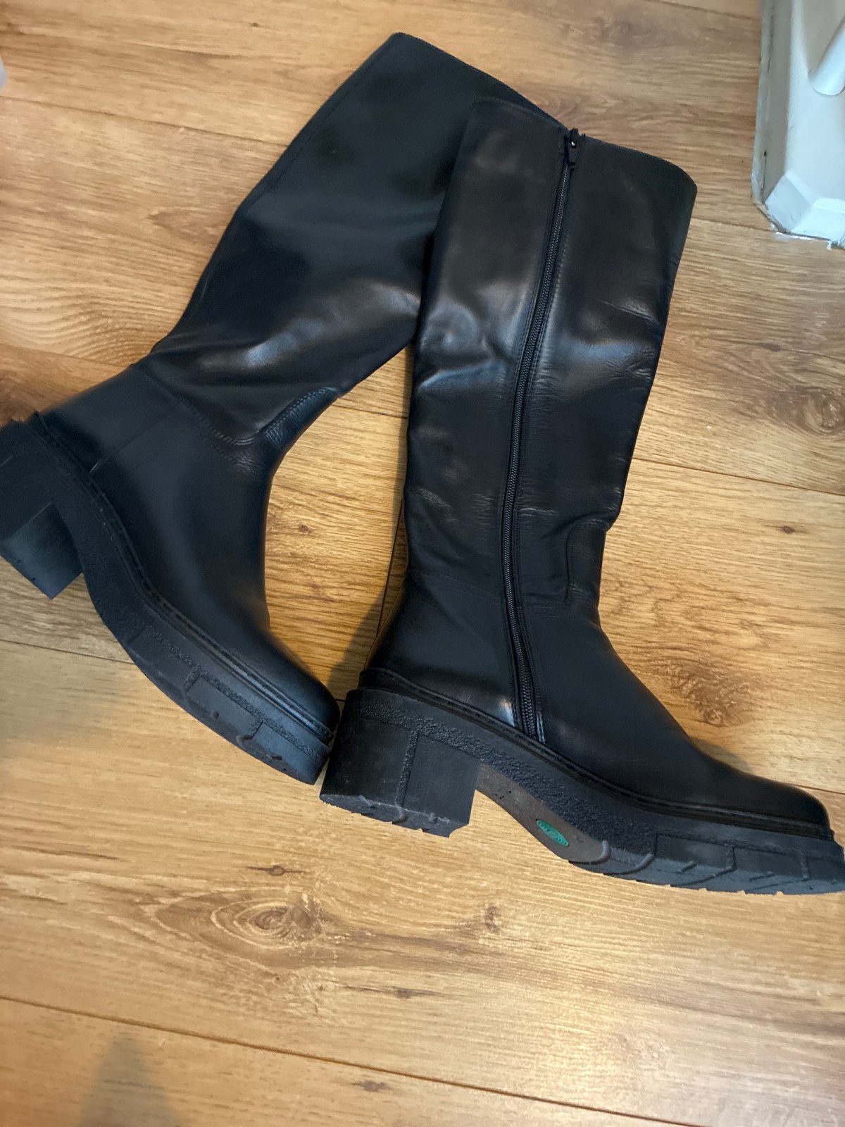Unisa Supersoft Zwarte Leren Laarzen Maat 39 - Z.G.A.N., Ophalen of Verzenden, Zo goed als nieuw, Zwart, Hoge laarzen