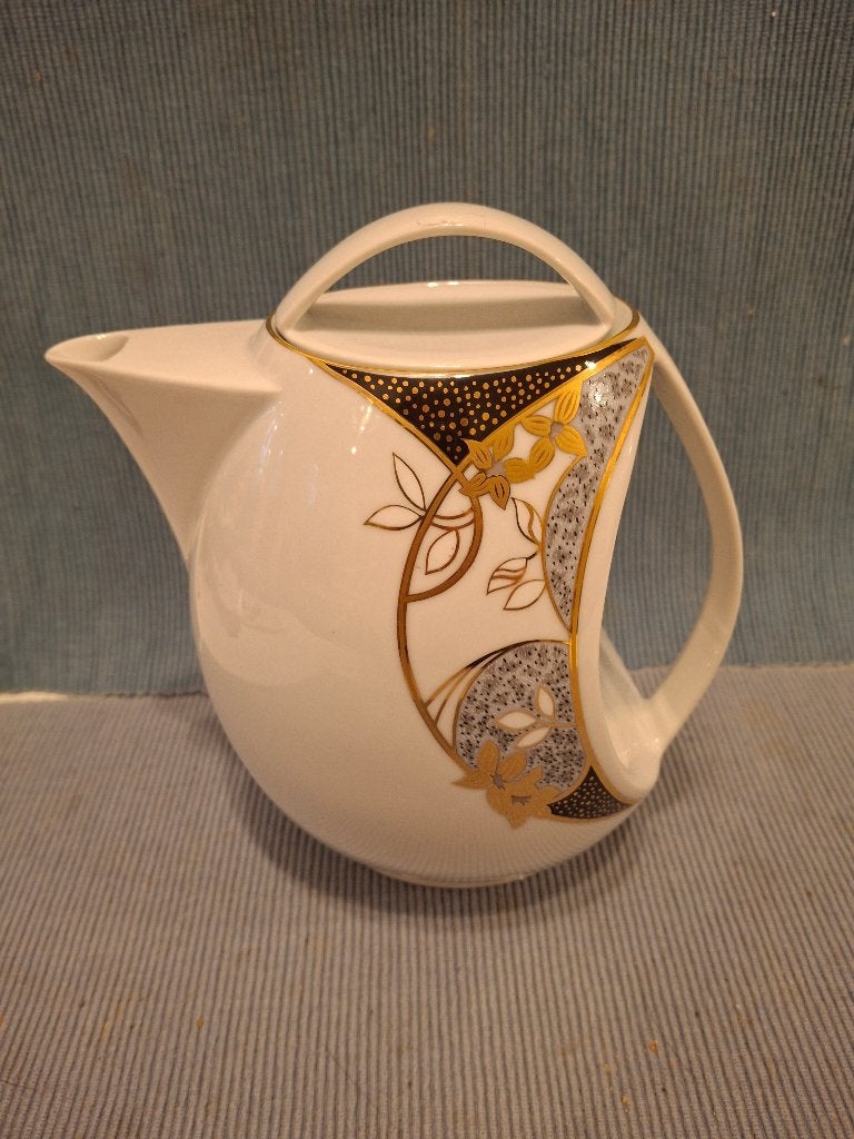 Thun Karlovarsky Czechoslovakia - mooie porseleinen theepot, Ophalen of Verzenden