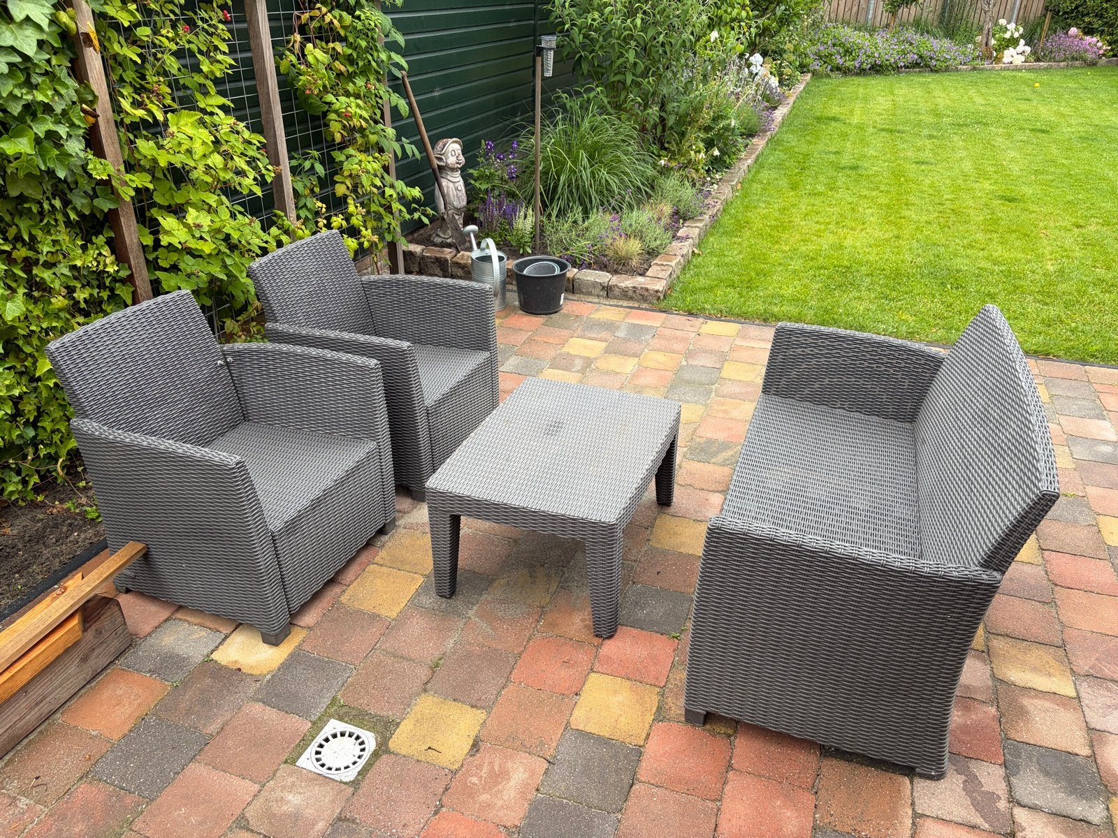 Grijze loungeset met twee stoelen, bankje en tafel, Ophalen, 4 zitplaatsen, Gebruikt, Loungeset
