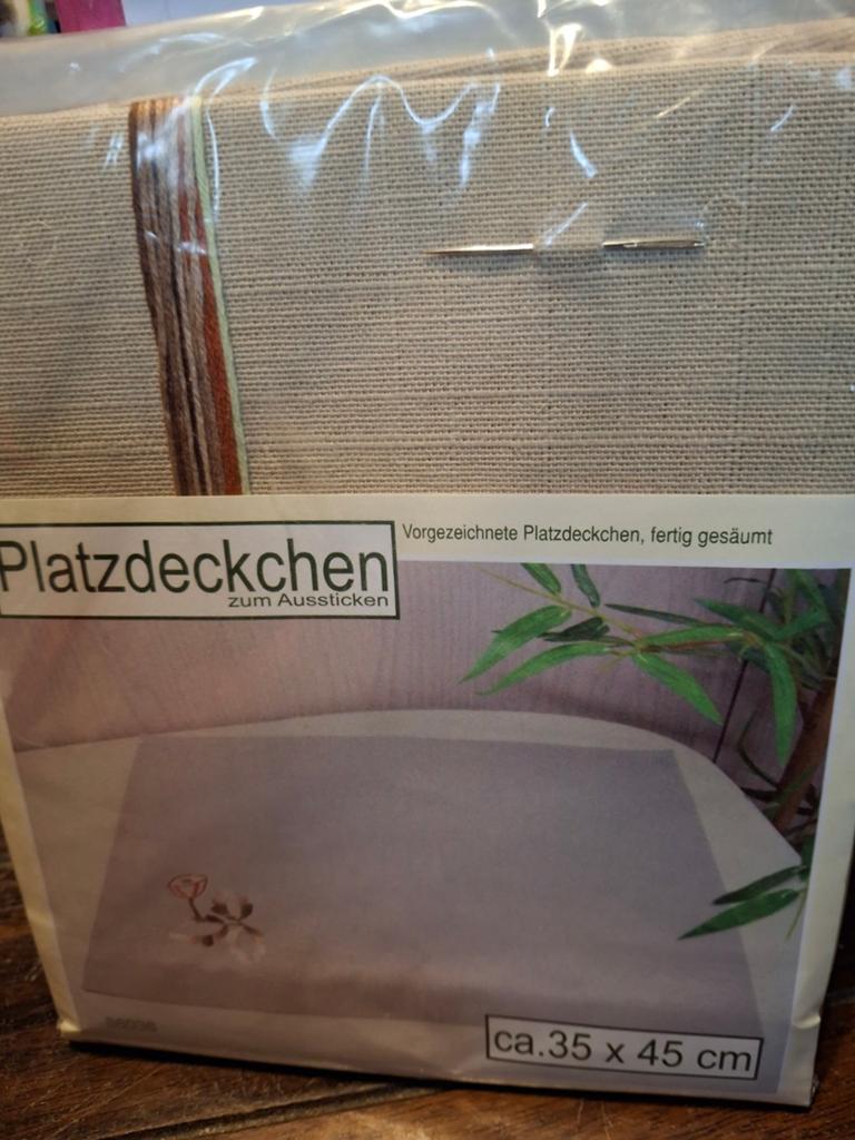 Tafelkleedje, Hobby en Vrije tijd, Ophalen of Verzenden, Nieuw, Borduurpakket