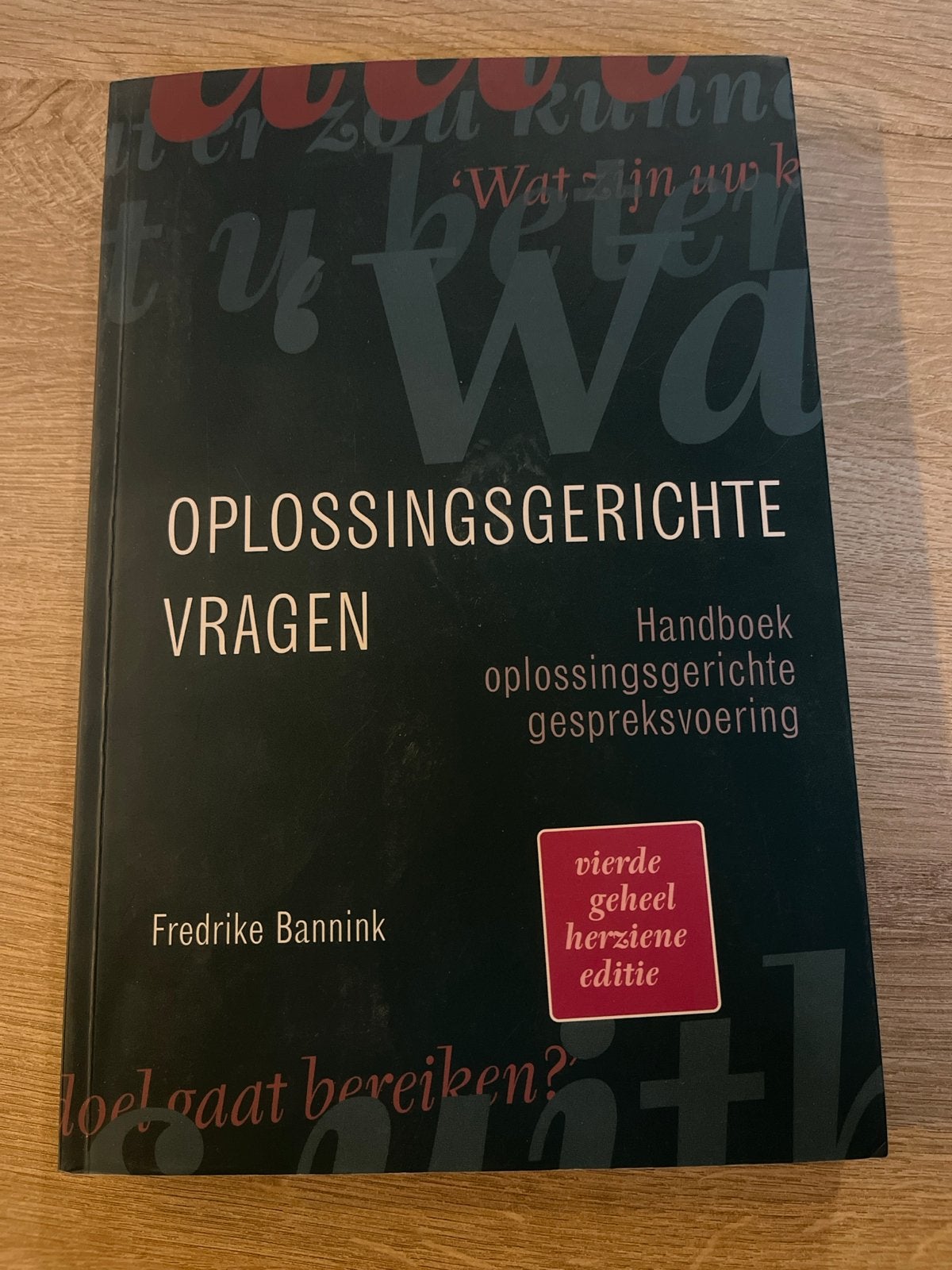Oplossingsgerichte Vragen - Handboek Fredrike Bannink, Ophalen of Verzenden, Nieuw, Overige uitgevers, Nederlands