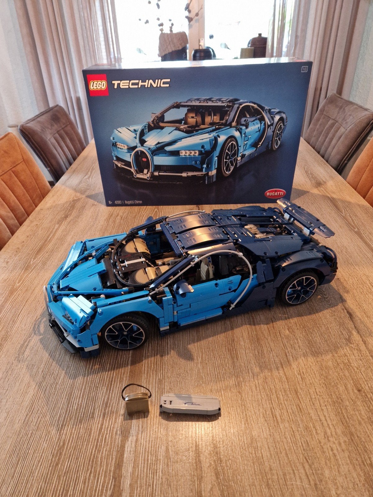 Bugatti Chiron 42083 LEGO 1/8, Kinderen en Baby's, Speelgoed | Duplo en Lego, Ophalen, Zo goed als nieuw
