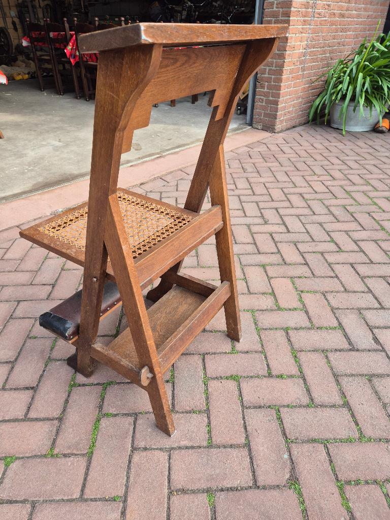 Bidstoeltje, Antiek en Kunst, Antiek | Meubels | Stoelen en Banken, Ophalen