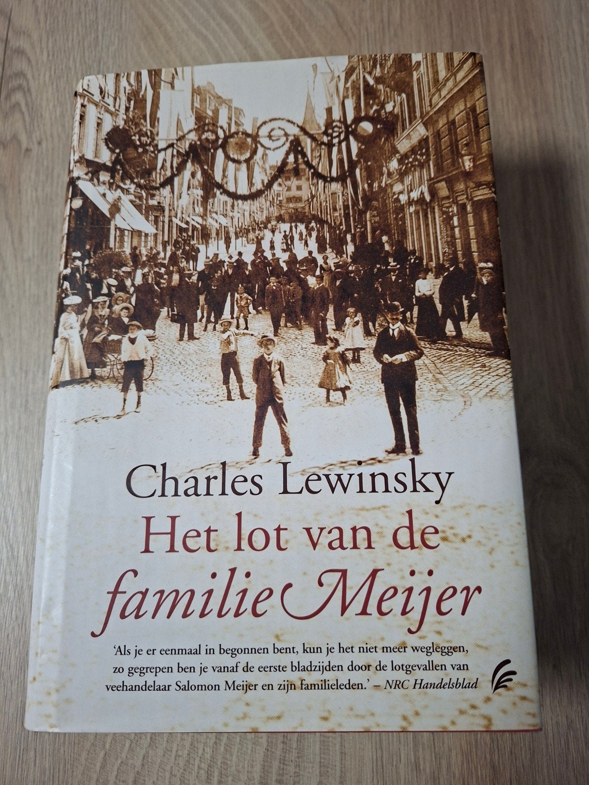 Het lot van de familie Meijer - Charles Lewinsky, Ophalen of Verzenden, Zo goed als nieuw, Charles Lewinsky