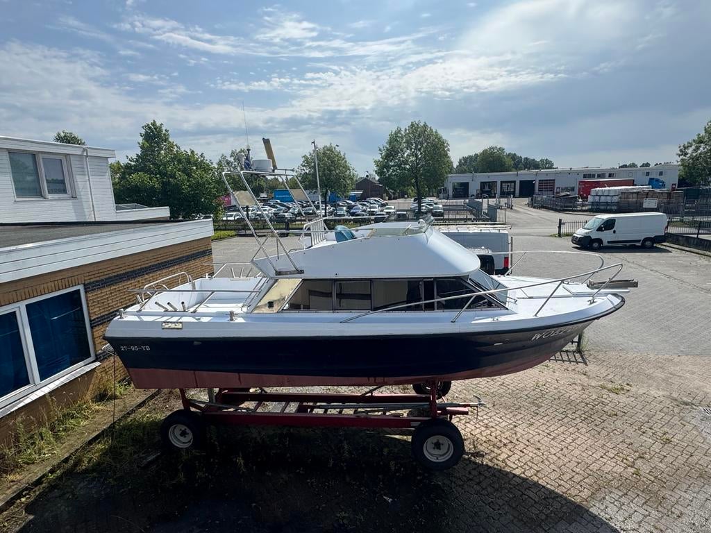 Draco Flybridge 2500 visboot / motorboot met 200pk, Watersport en Boten, Ophalen, Gebruikt, Diesel, Polyester