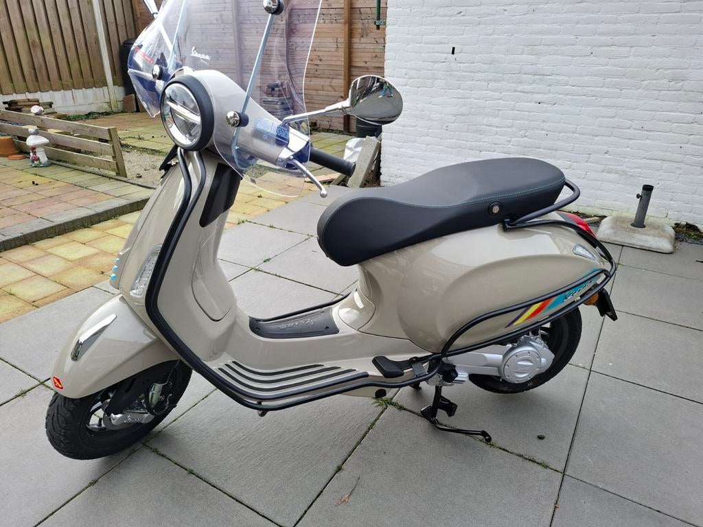 Vespa Sprint 50cc - Zo goed als nieuw, Fietsen en Brommers, Scooters | Vespa, Maximaal 45 km/u, Vespa S, Ophalen of Verzenden