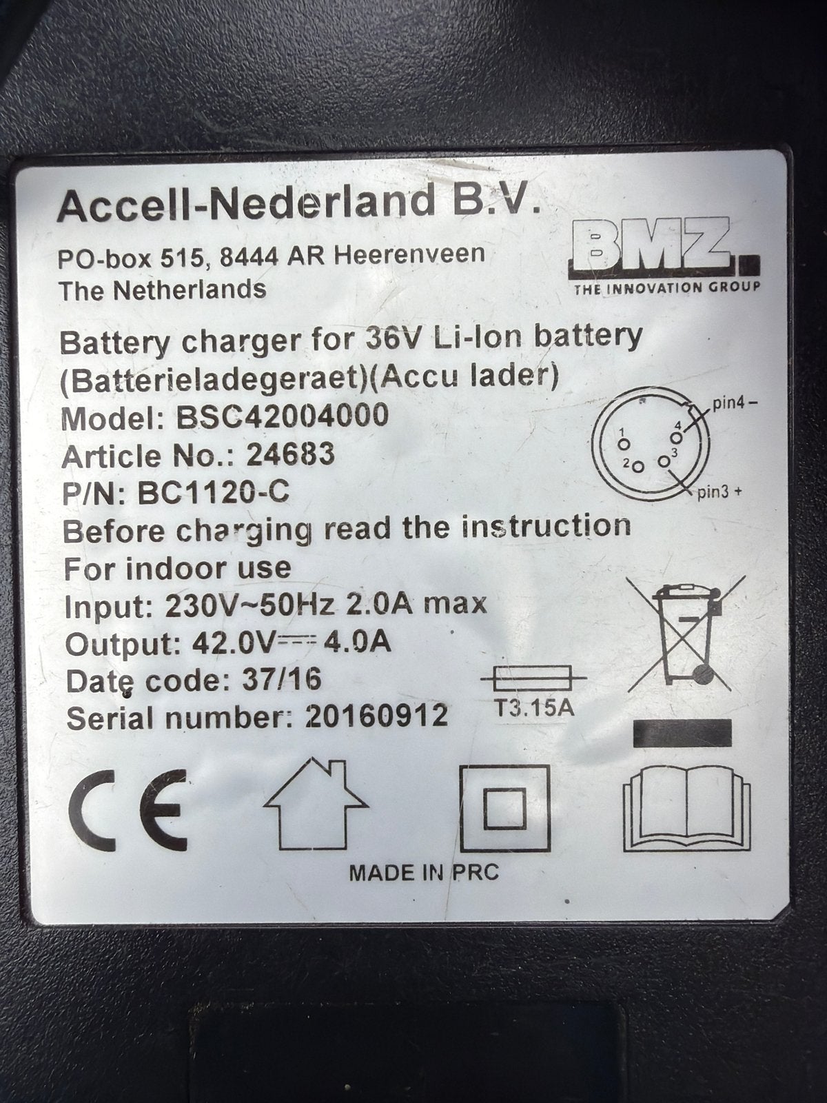Sparta Accell ION Acculader 42.0V 4.0A (36V Li-Ion), Fietsen en Brommers, Fietsaccessoires | Fietsaccu's, Ophalen of Verzenden