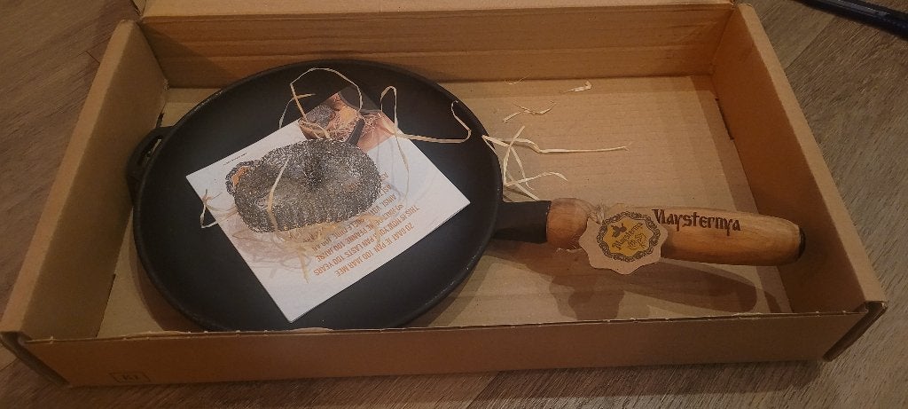 Nieuwe Gietijzeren Pannen - Verschillende maten, Gietijzer, Nieuw, Ophalen of Verzenden, Geschikt voor barbecue