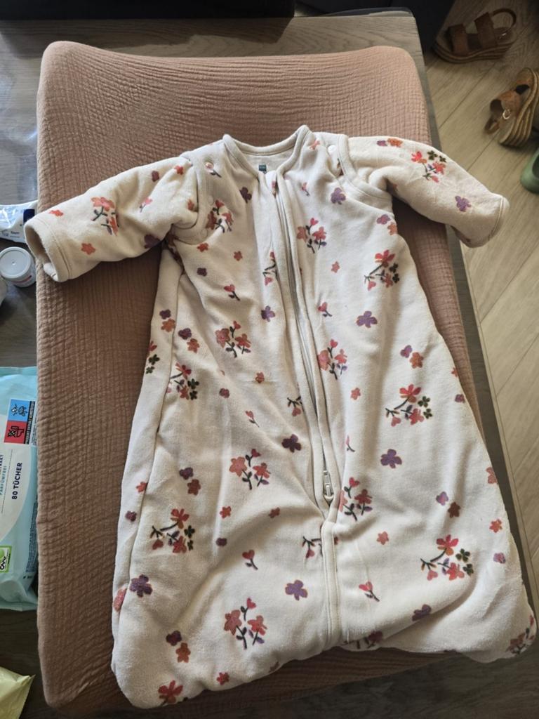 Hema Slaapzak Maat 50/62 met Bloemenprint, Ophalen of Verzenden, Zo goed als nieuw, Minder dan 70 cm, Slaapzak
