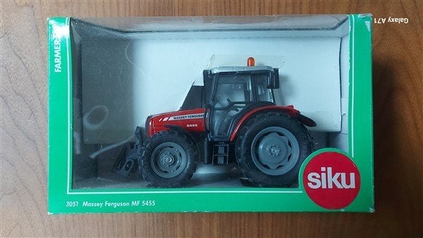 Siku 3051 Massey Ferguson MF 5455, Ophalen of Verzenden, Zo goed als nieuw, Tractor of Landbouw, SIKU