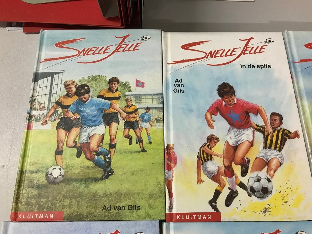 T.K. nog 16 boeken van Snelle Jelle Zie actuele lijst, Ophalen of Verzenden, Gelezen, Ad van Gils, Fictie algemeen