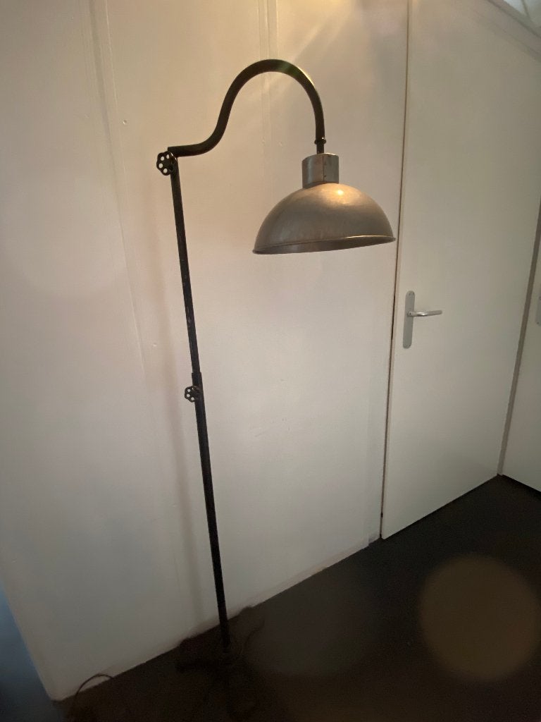 Staande lamp, Ophalen, Gebruikt, E27 (groot), Metaal