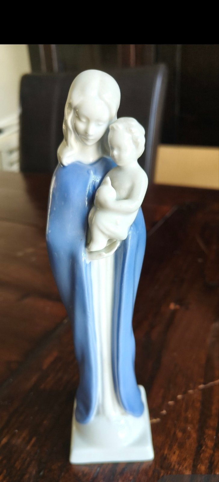 Beeldje Maria met kindje Jezus, Ophalen