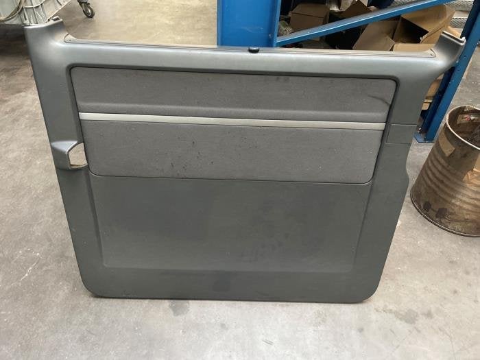 Bekleding schuifdeur rechts van een Volkswagen Transporter, Gebruikt, -, Volkswagen, -